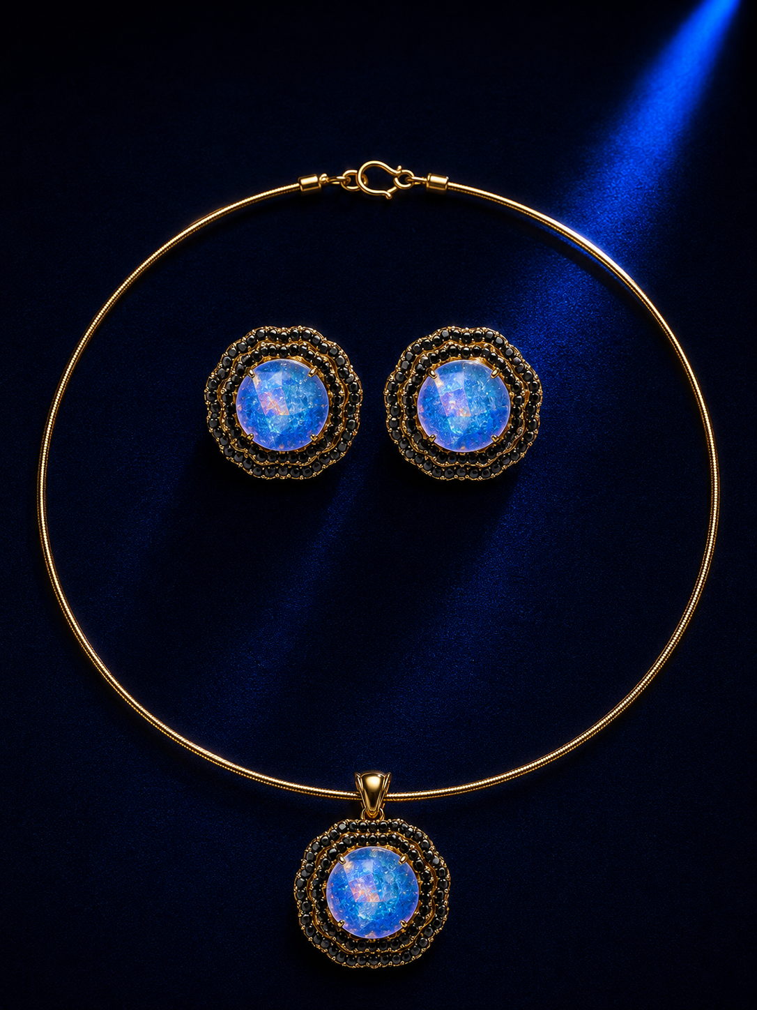 Luxe Halo Hasli Necklace Set