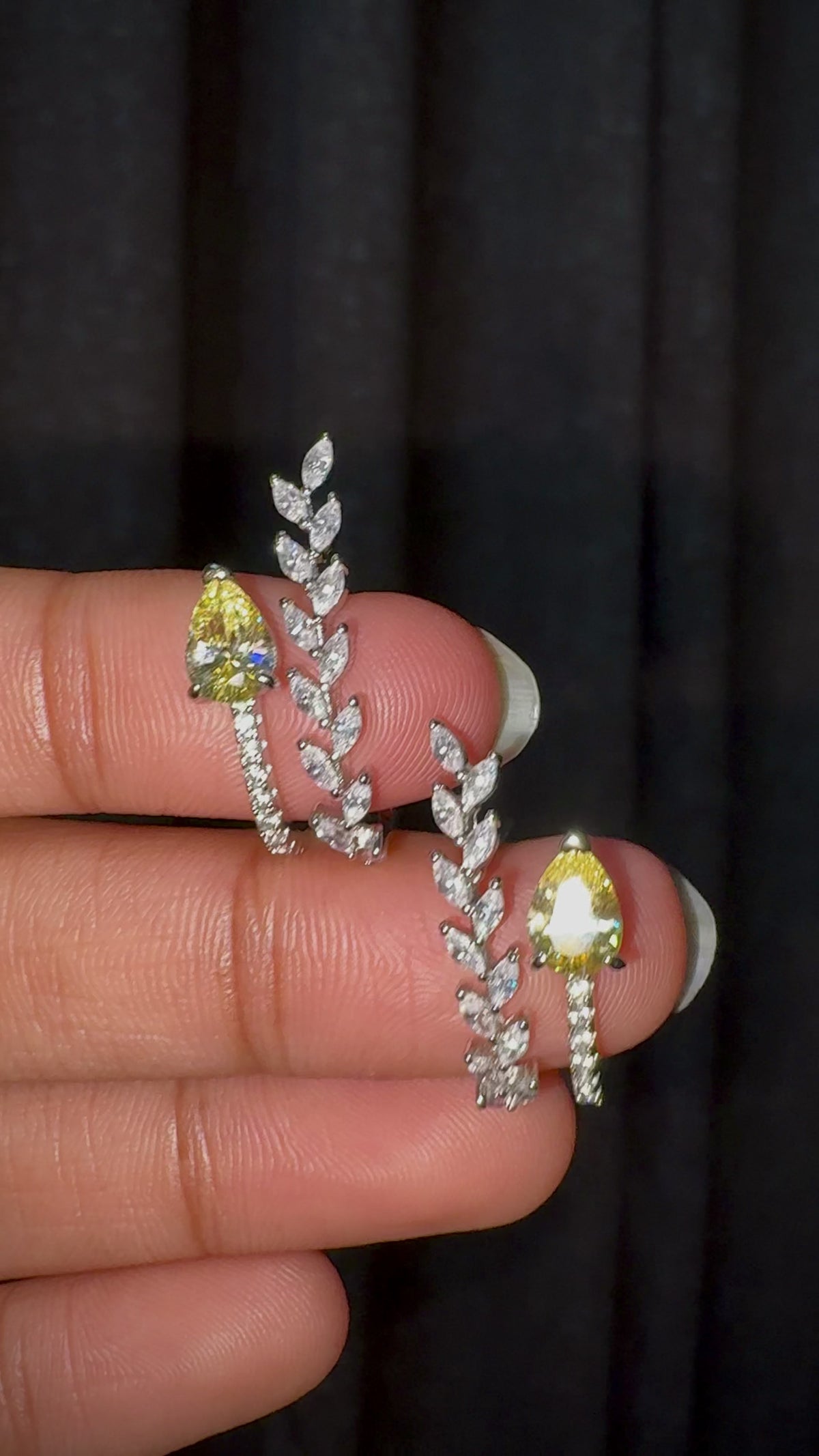 Yellow Leaf Vine Pear-Cut Earrings