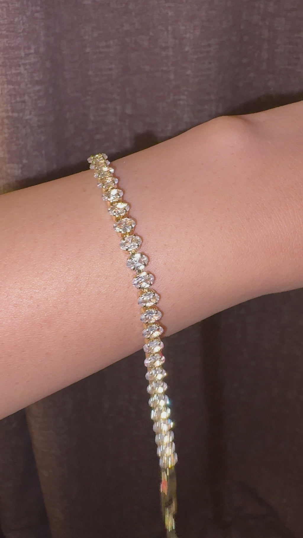 Lumière oval Tennis Bracelet