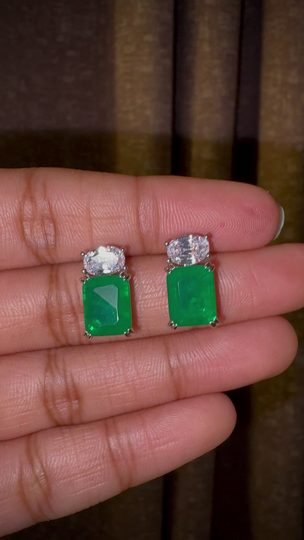 Green Lumière Emerald-Cut Stud Earrings