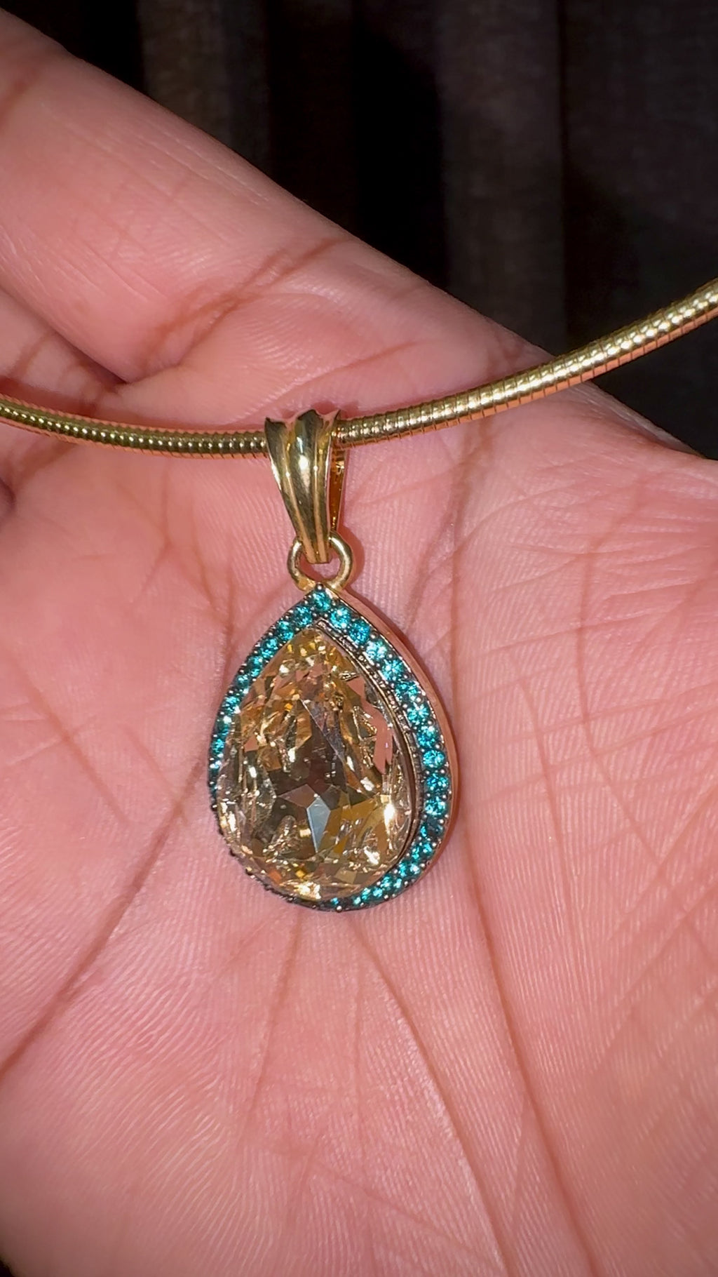 Teardrop Halo Necklace Set