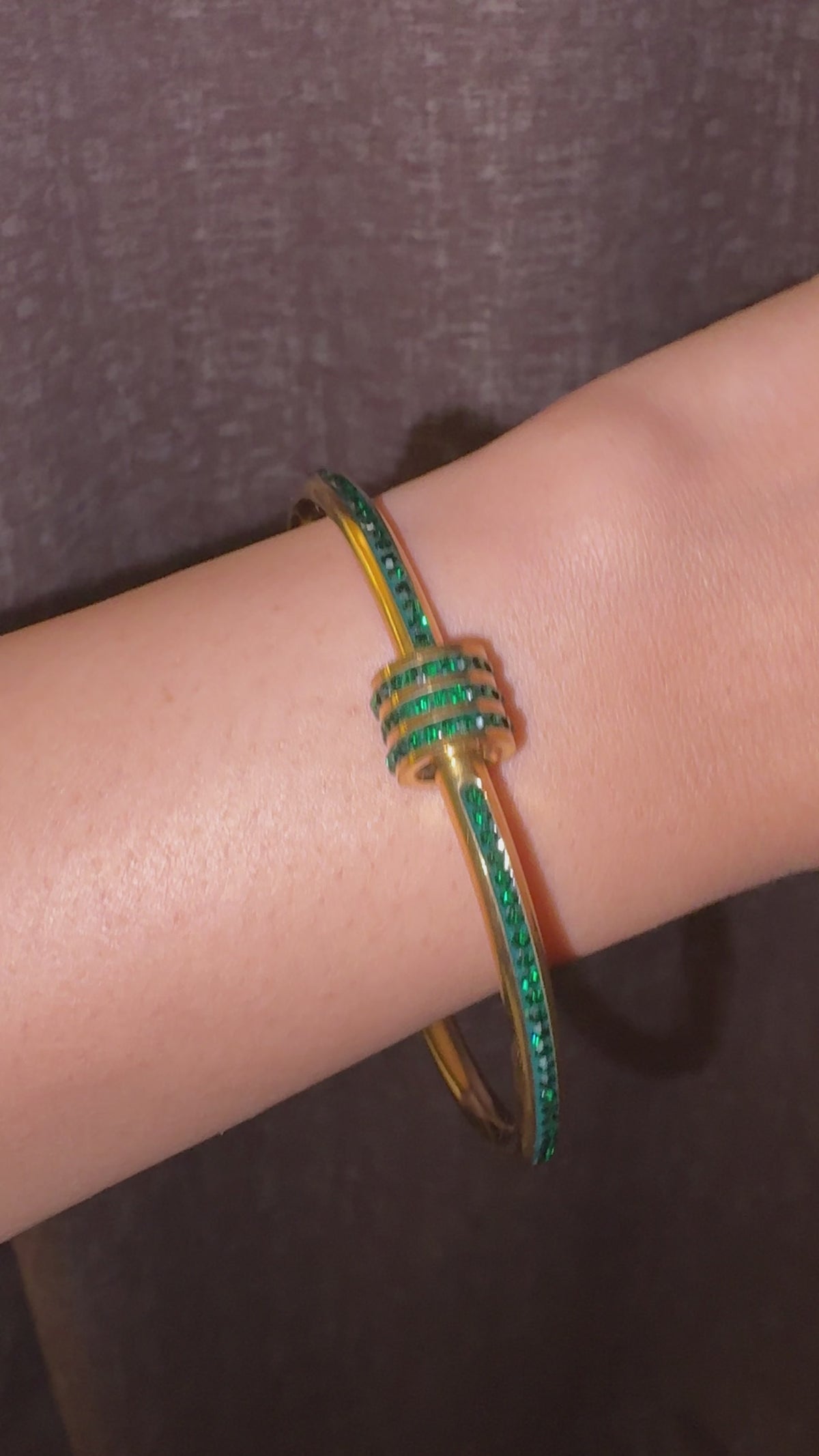 Emerald Luxe Pavé screw Bangle