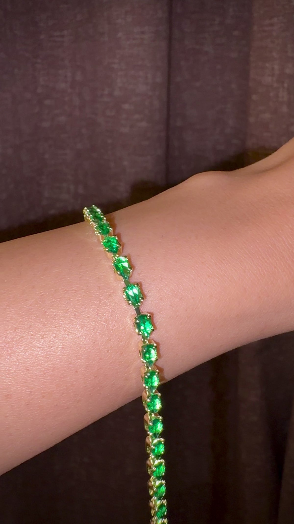 Emerald Glow pear Tennis Bracelet