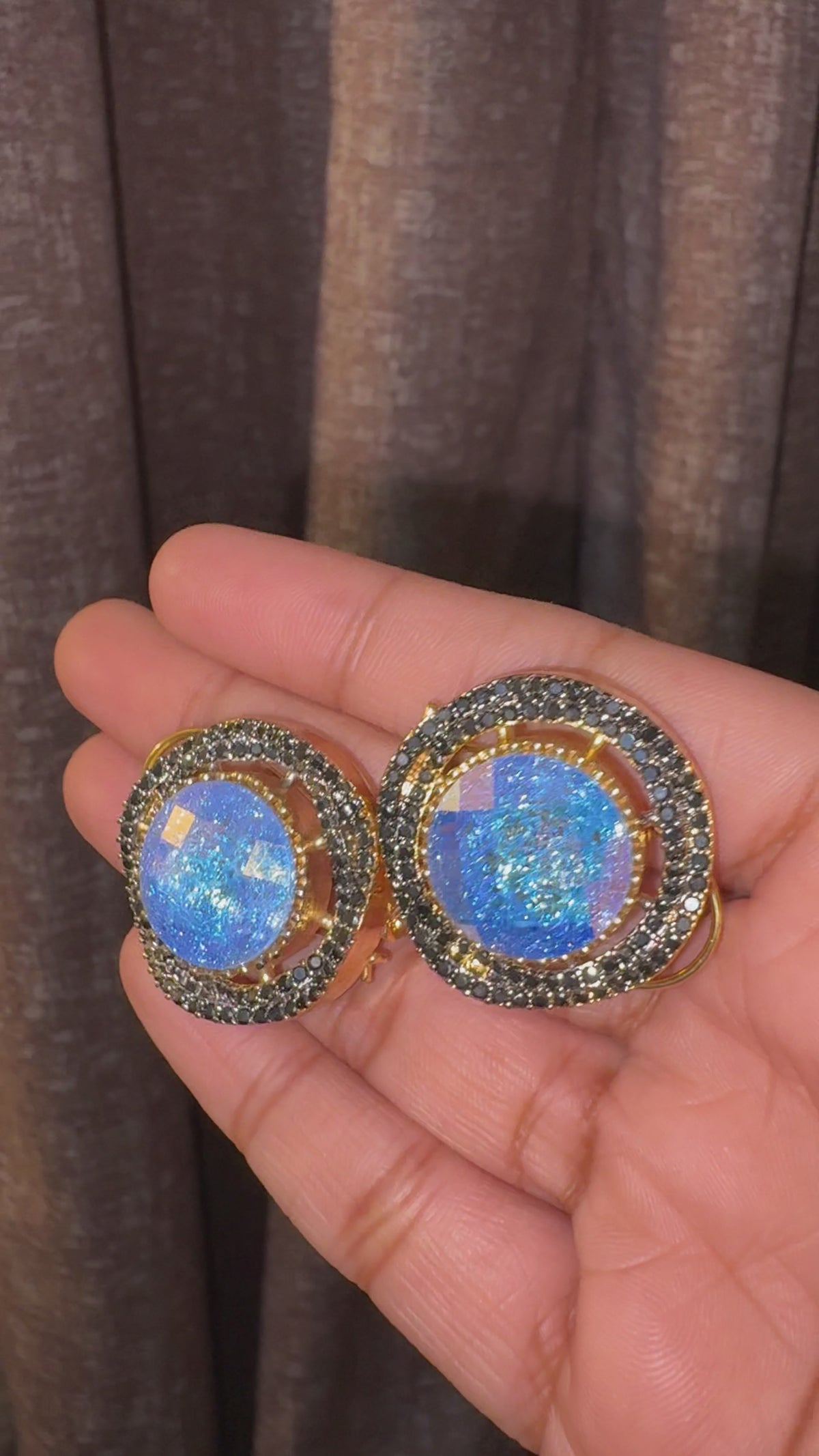 Luxe Halo Hasli Necklace Set
