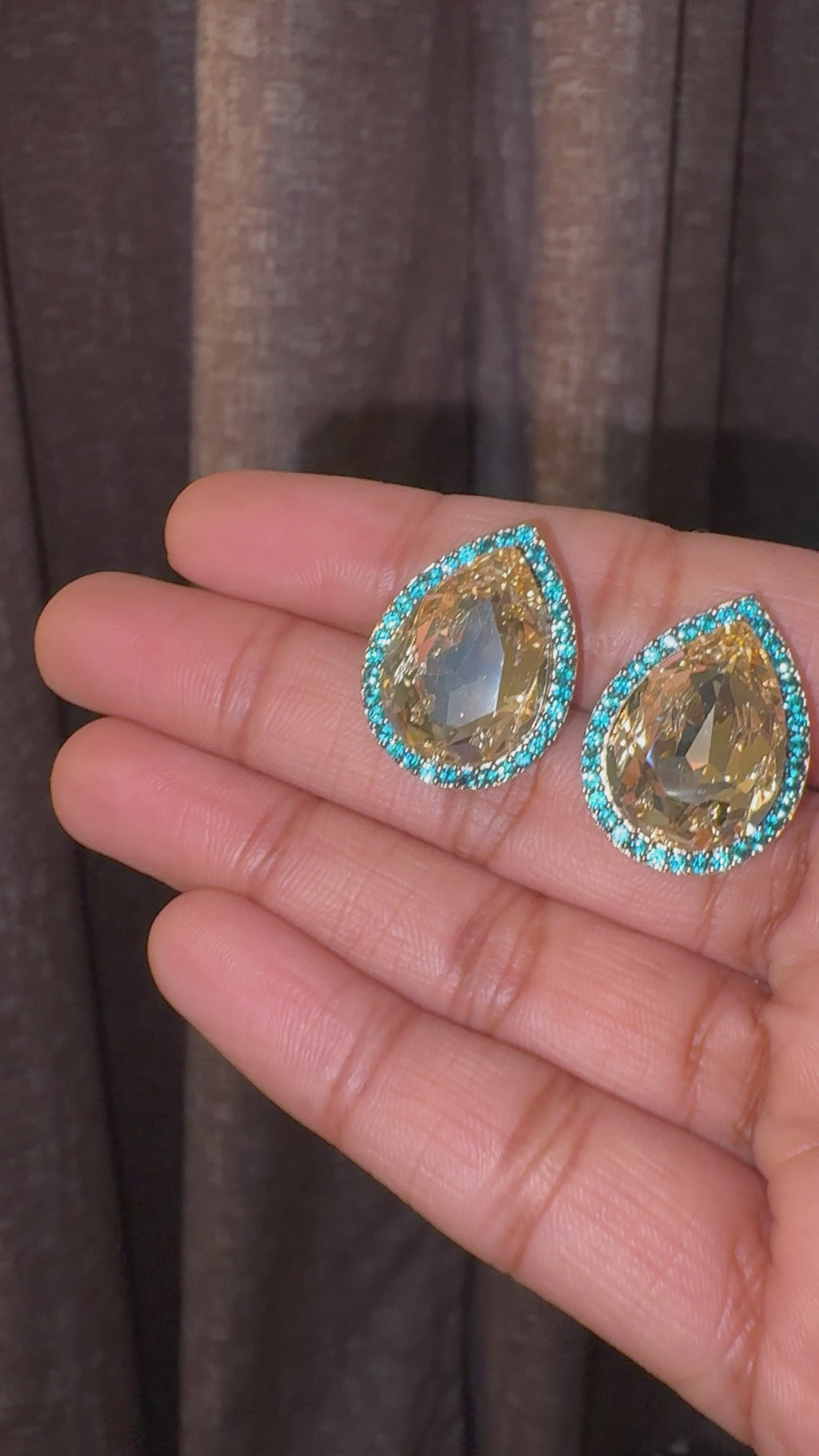 Teardrop Halo Necklace Set